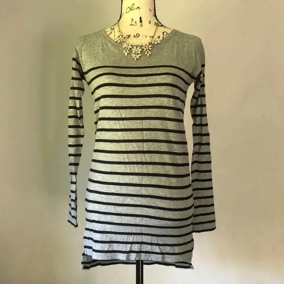 Vince Striped Top - Picture 2 of 6